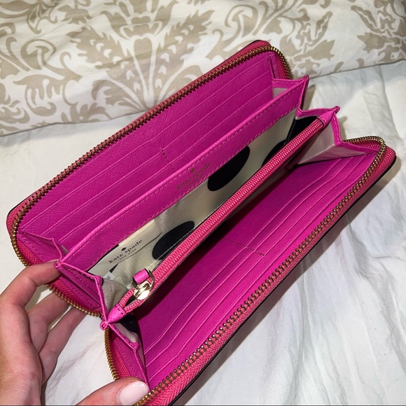 Kate Spade Wallet - Picture 7 of 8